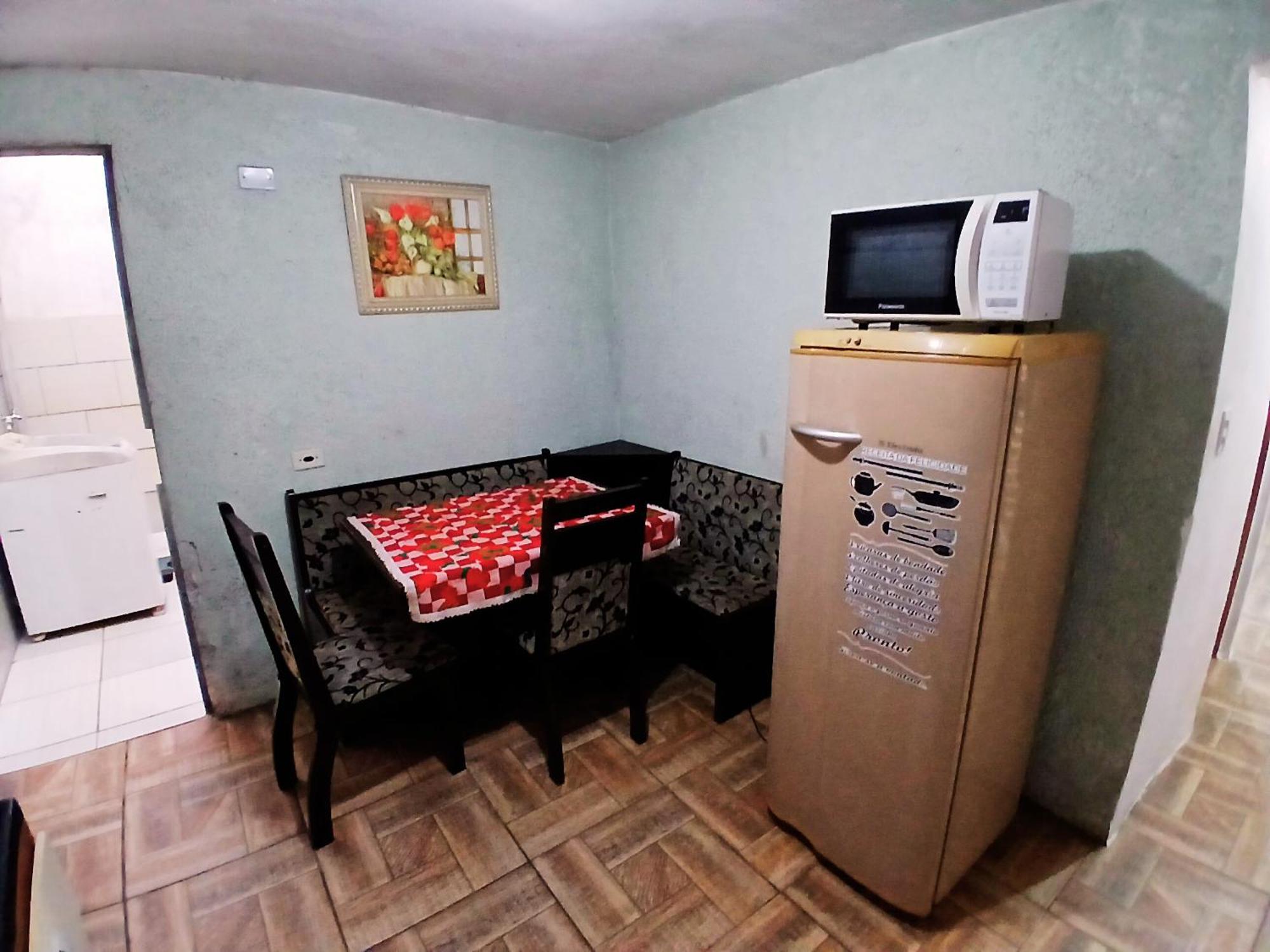 Casa Prox.Aeroporto/10Minutos Do Centro Curitiba Apartment Luaran gambar